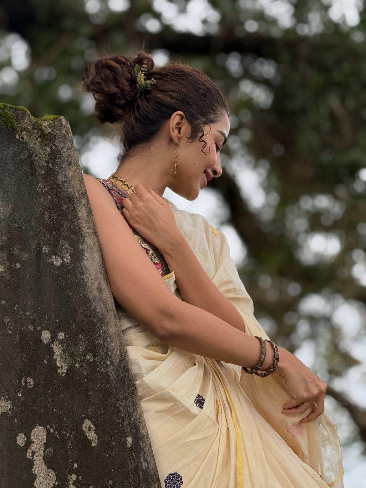 Anupama Parameswaran Onam Celebrations with Family