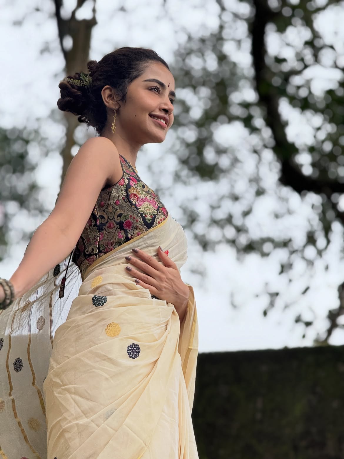 Anupama Parameswaran Onam Celebrations with Family