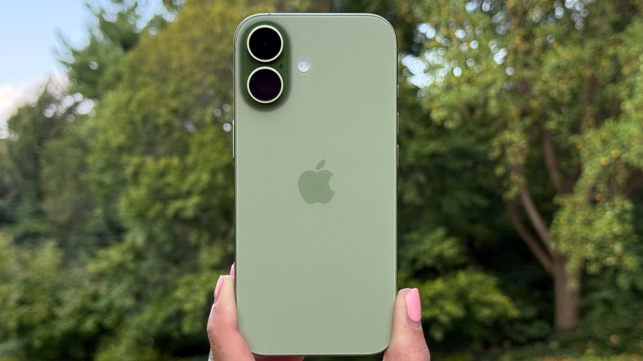Apple iPhone 17 price