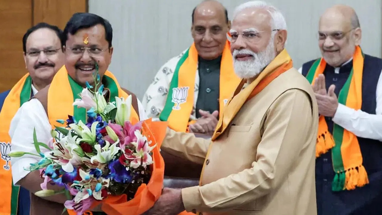 BJP : బీజేపీ నూతన జాతీయ కార్యవర్గం ప్రకటన.. పురందేశ్వరి, స్మృతి ఇరానీ, వసుందర రాజేలకు కీలక పదవులు..