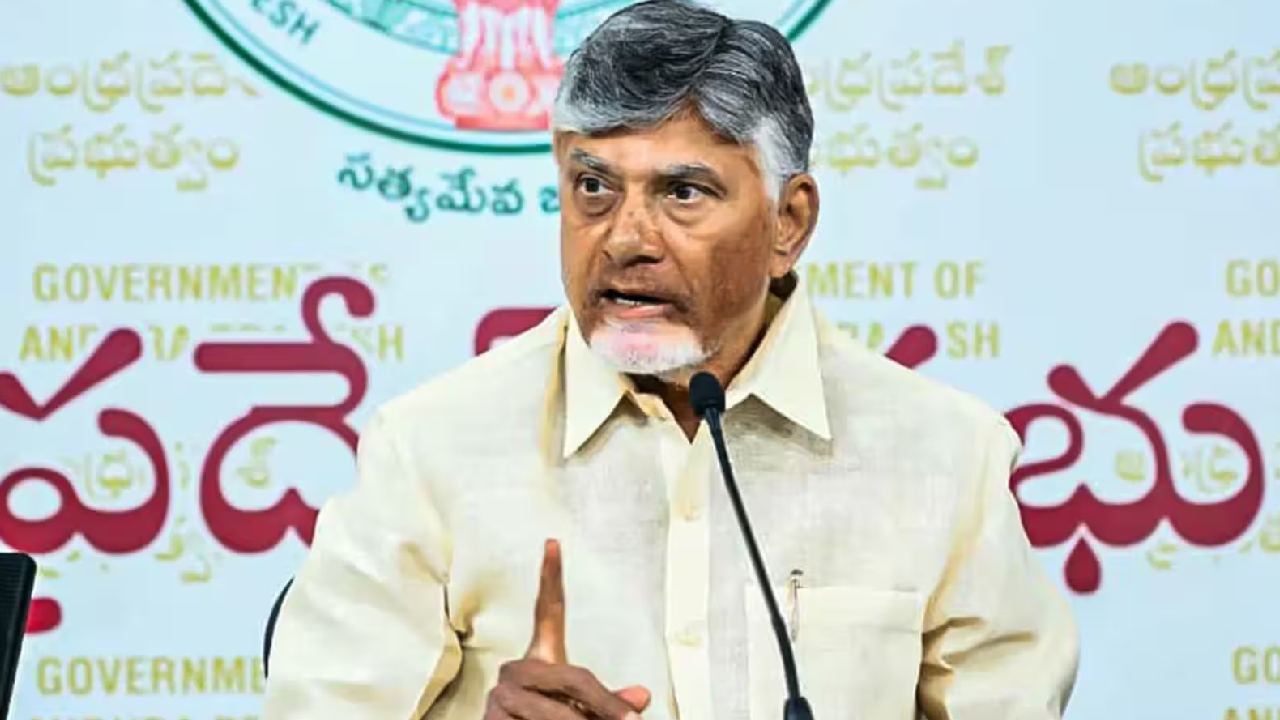 CM Chandrababu: డీఎస్సీలో అక్రమాలు జరగలేదు.. వైకాపా కుట్రలపై చంద్రబాబు ఫైర్.. అనకాపల్లి వేదికగా సంచలన వ్యాఖ్యలు