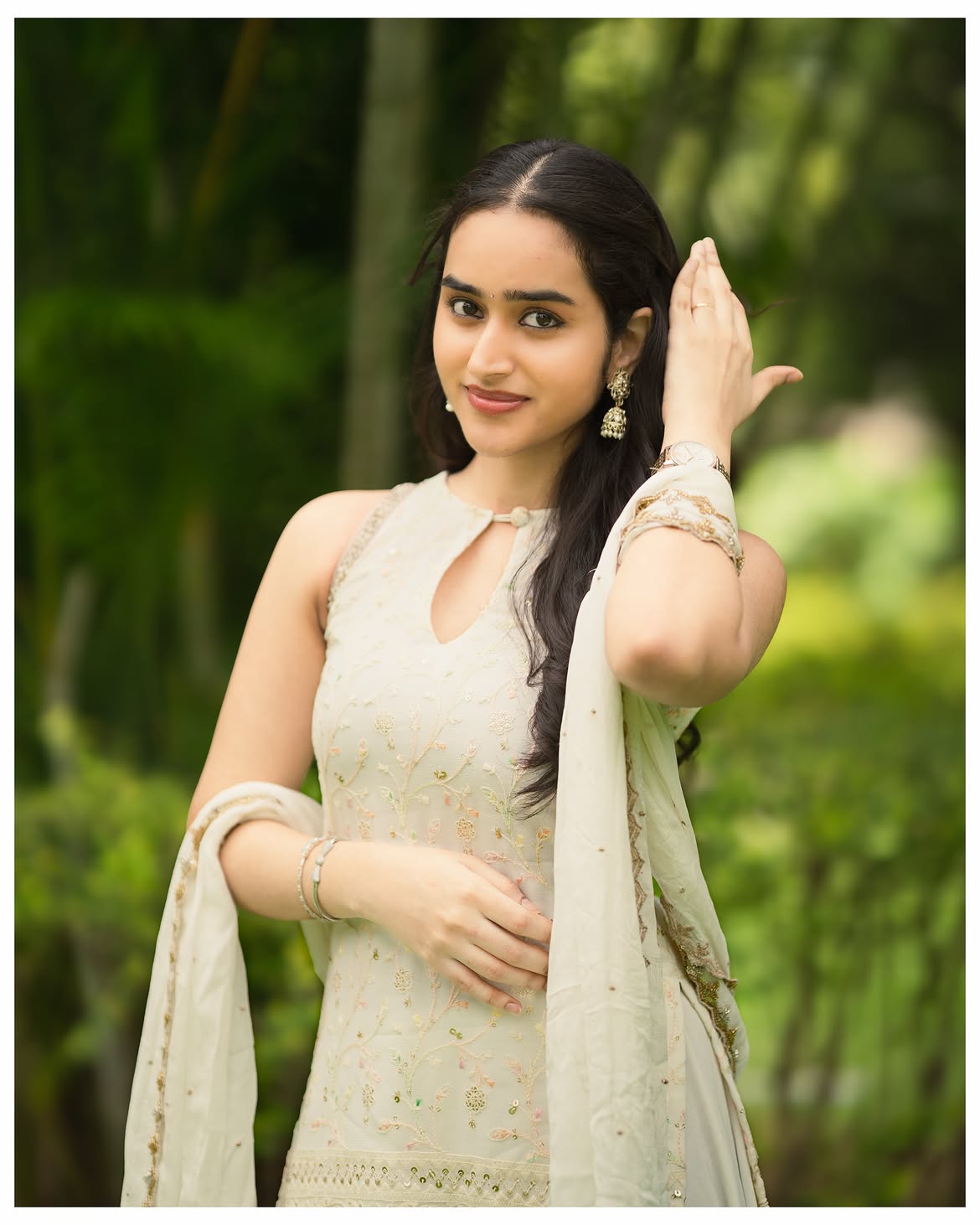 Tollywood Trending Anchor Charmilla Nalluru