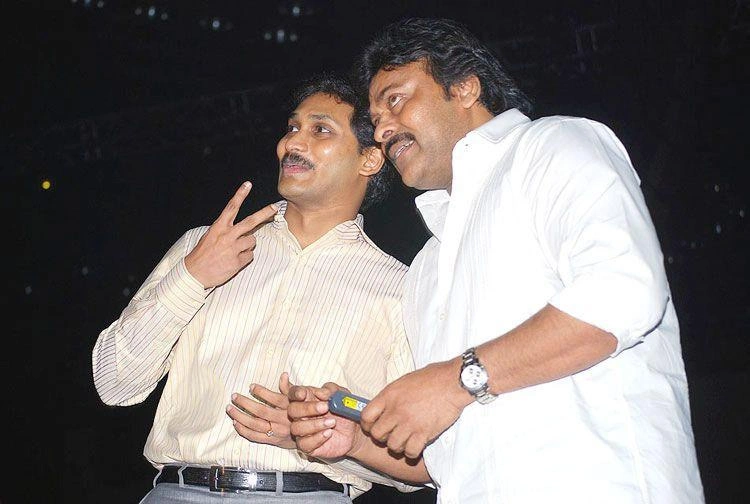 Megastar Chiranjeevi Birthday Special Old Photos