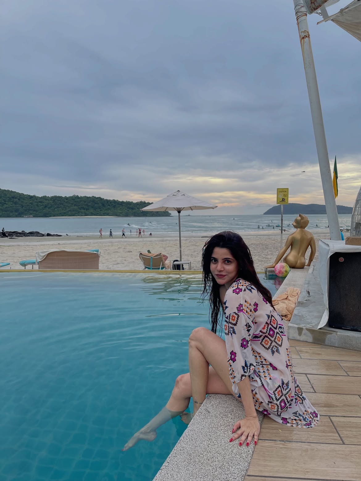 Divyabharathi Sizzling Photos from Malaysia Vacation