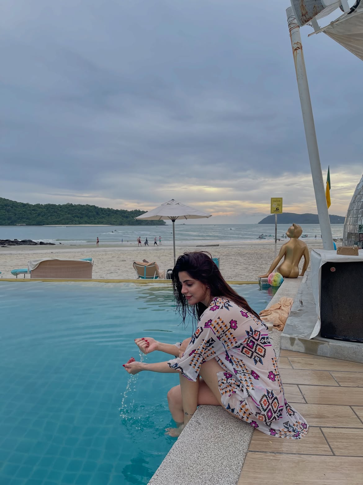 Divyabharathi Sizzling Photos from Malaysia Vacation