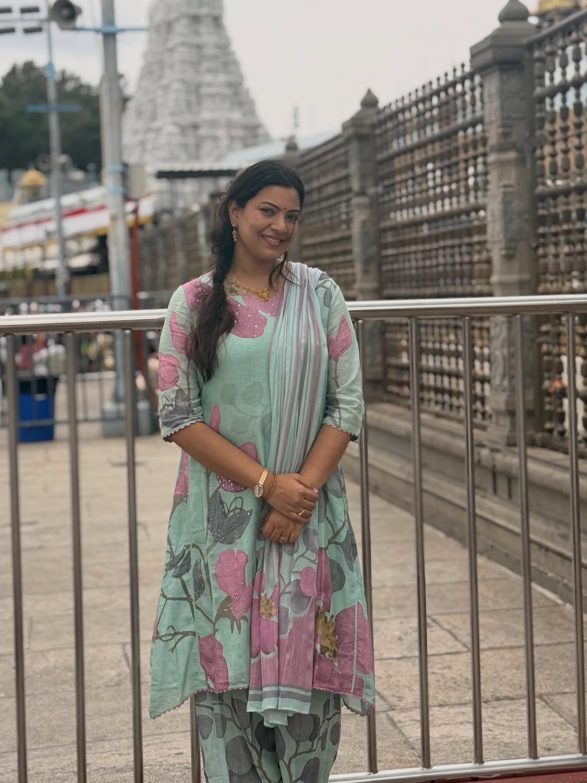 Geetha Madhuri Visits Tirumala With Family