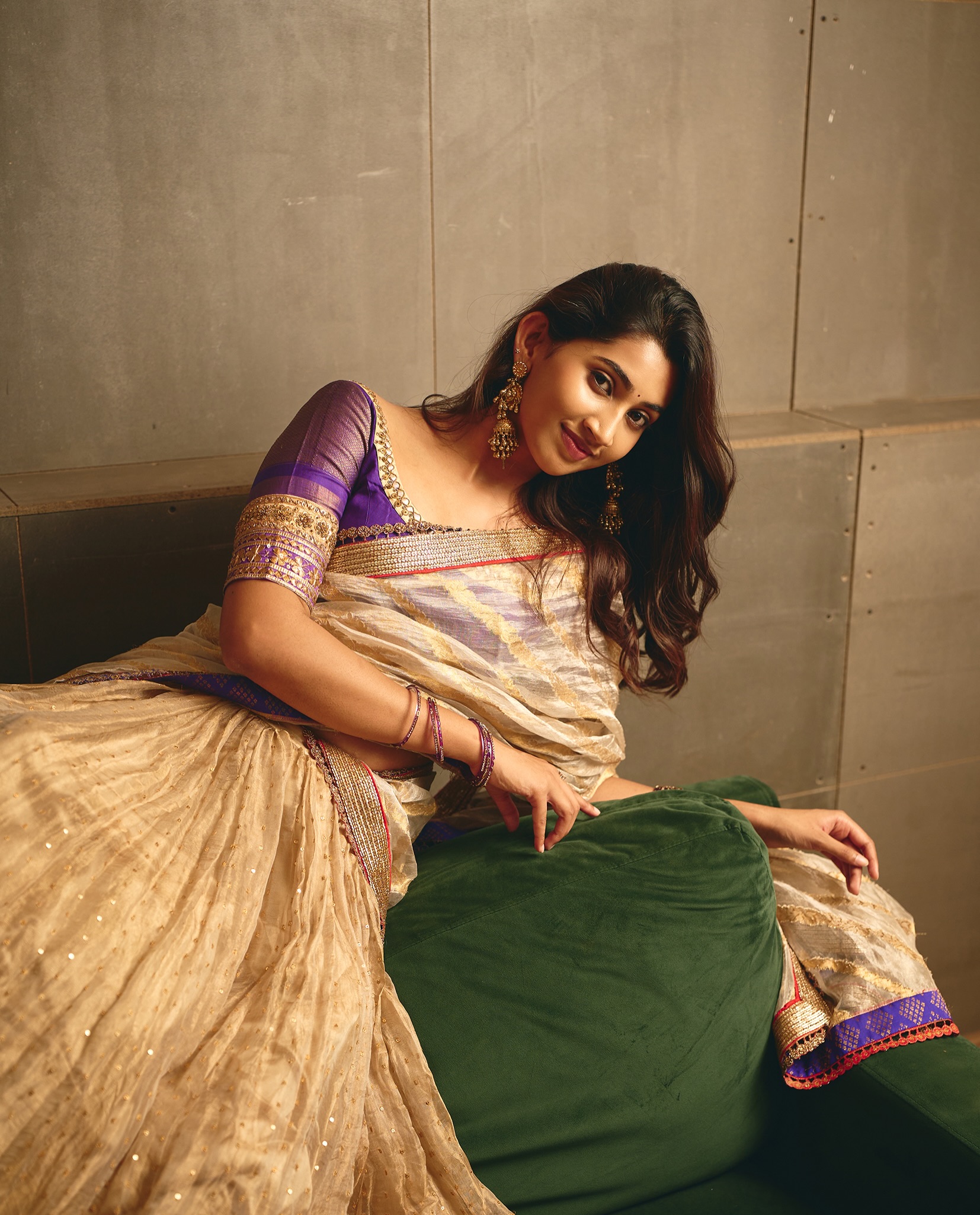 Pallaburusu Actress Gomathy Reddy Stunning Looks