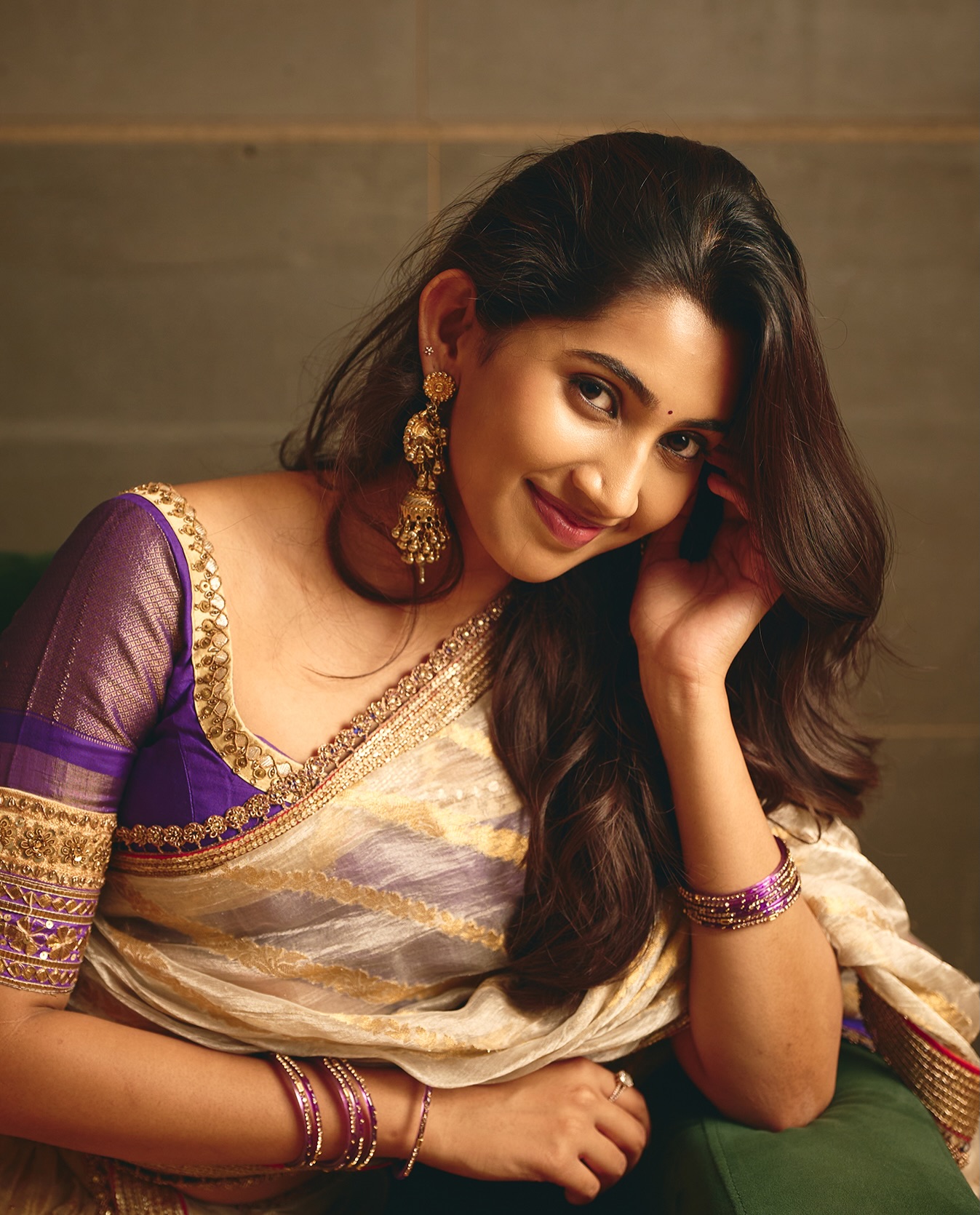 Pallaburusu Actress Gomathy Reddy Stunning Looks