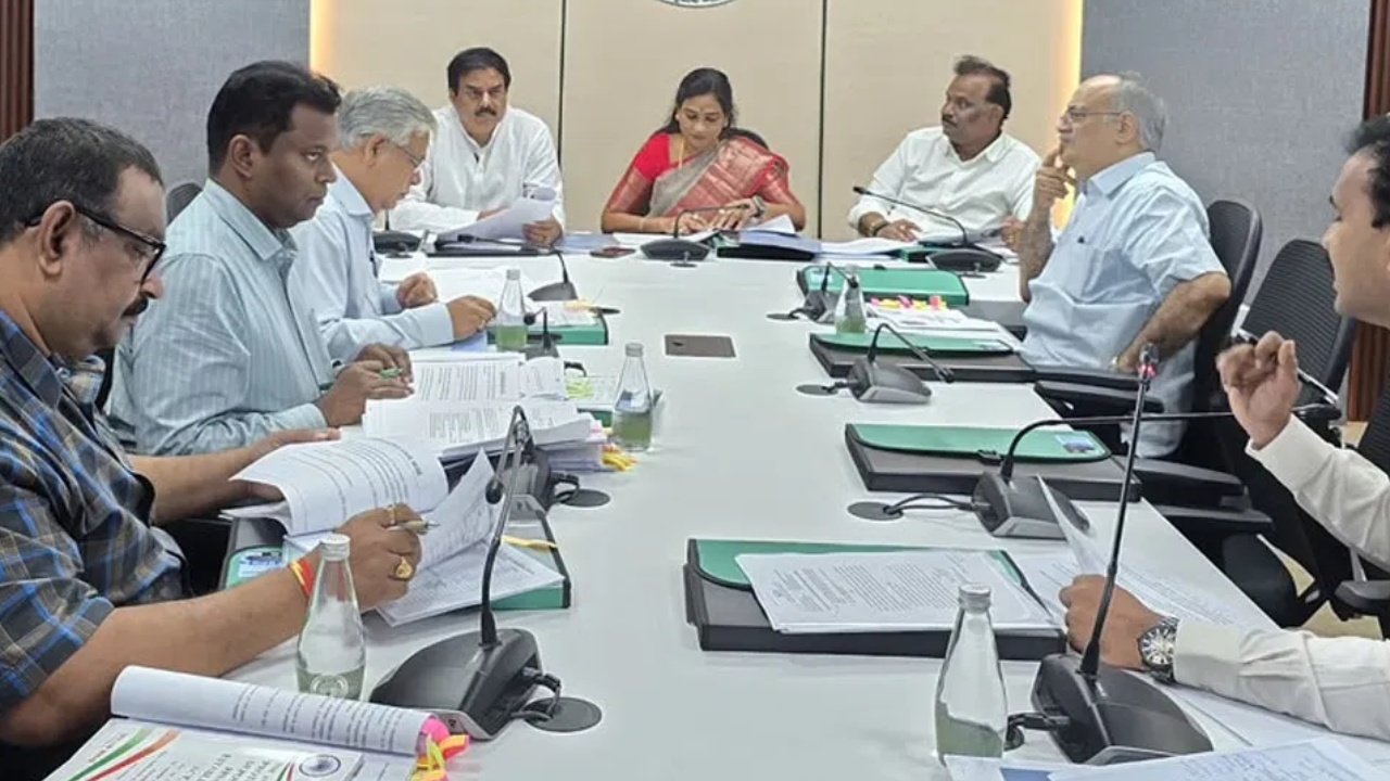 AP Govt : ఏపీ ప్రభుత్వం కీలక నిర్ణయం.. అగ్రిగోల్డ్ బాధితులకు శుభవార్త.. వేలం వేయడానికి నిర్ణయం