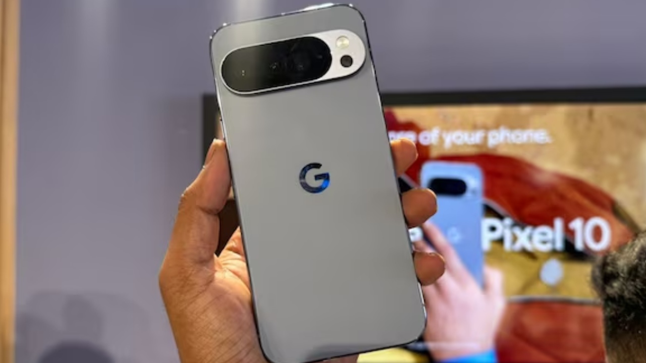 Google Pixel 10 Offer : పిక్సెల్ ఫ్యాన్స్ మీకోసమే.. ఈ పిక్సెల్ 10పై ఏకంగా రూ. 17వేలు డిస్కౌంట్.. ఇలాంటి డీల్ మళ్లీ రాదు..!