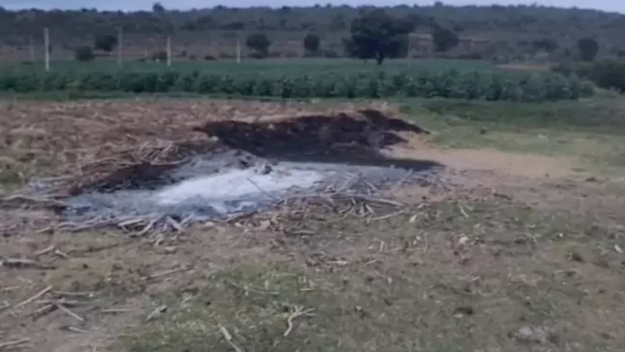 Nagarkurnool Incident: వర్షాలు పడటం లేదని.. శవాన్ని బయటకు తీశారు.. నాగర్‌కర్నూల్‌లో షాకింగ్ సంఘటన
