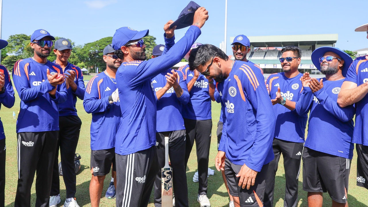 IND vs SL 2nd Test : ఇండియా వర్సెస్ శ్రీలంక రెండో టెస్ట్ మ్యాచ్.. టాస్ గెలిచిన భారత్.. కుల్దీప్ ఔట్.. సారాంశ్‌ ఎంట్రీ