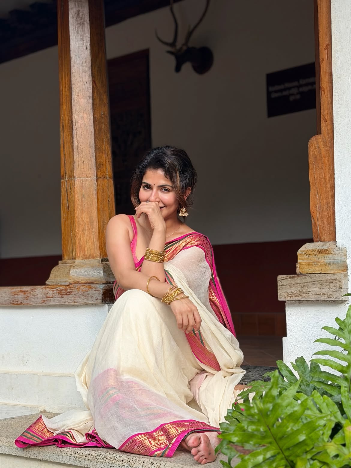 Iswarya Menon Onam Special Saree Looks