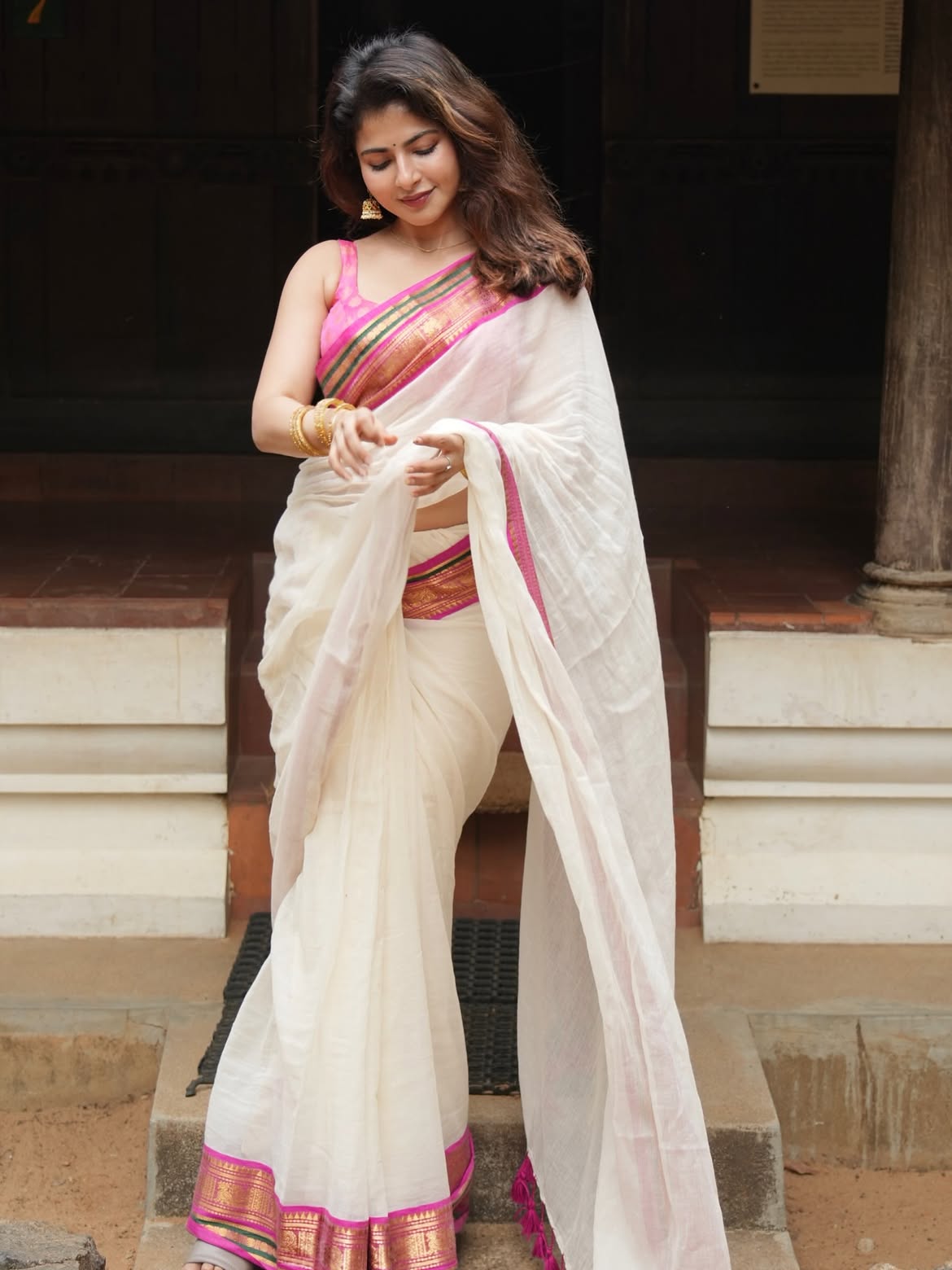 Iswarya Menon Onam Special Saree Looks