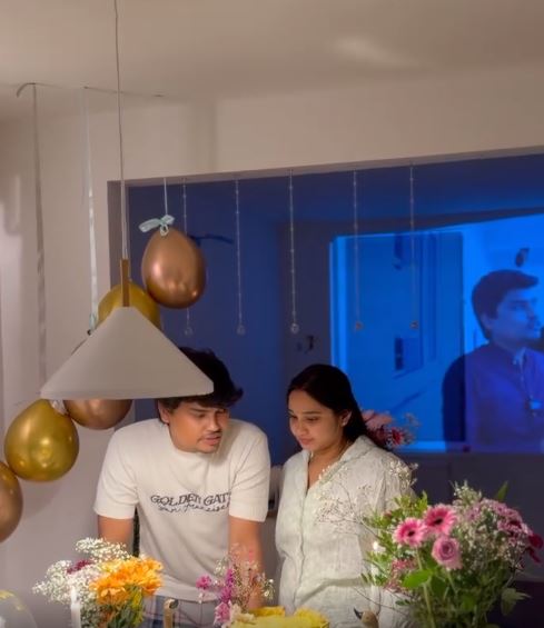 Jabardasth Kevvu Kartheek Wife Siri Birthday Celebrations