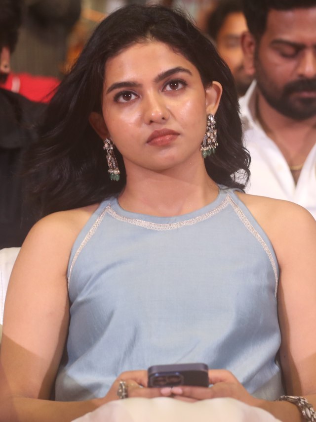 Mamitha Baiju Cute Photos from Vishwanath And Sons Pre Release Event