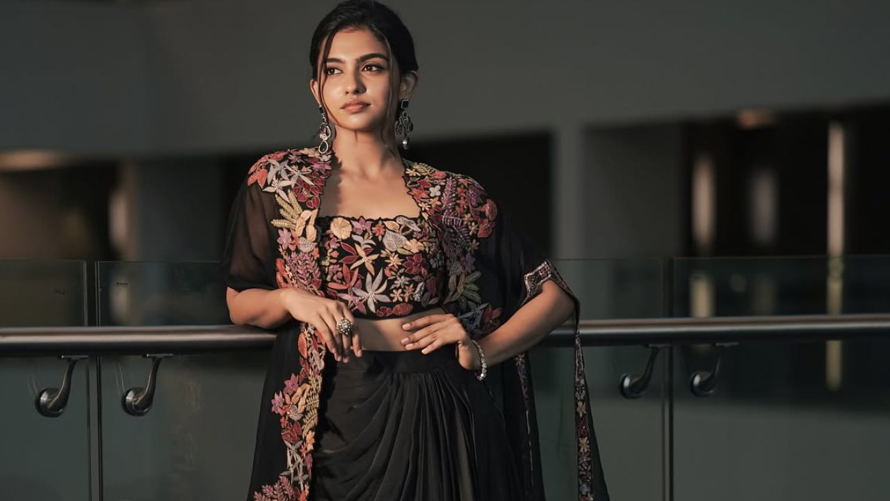 Mamitha Baiju : కొత్త గోల్డెన్‌ గర్ల్‌.. వరుస పెట్టి వందల కోట్లు వసూలు చేస్తున్న హీరోయిన్..