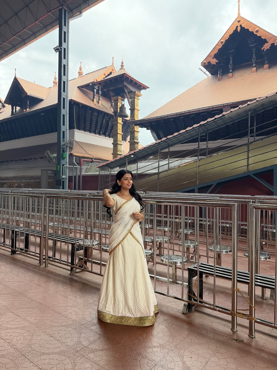 Navya Swamy Visits Kerala Guruvayur Temple