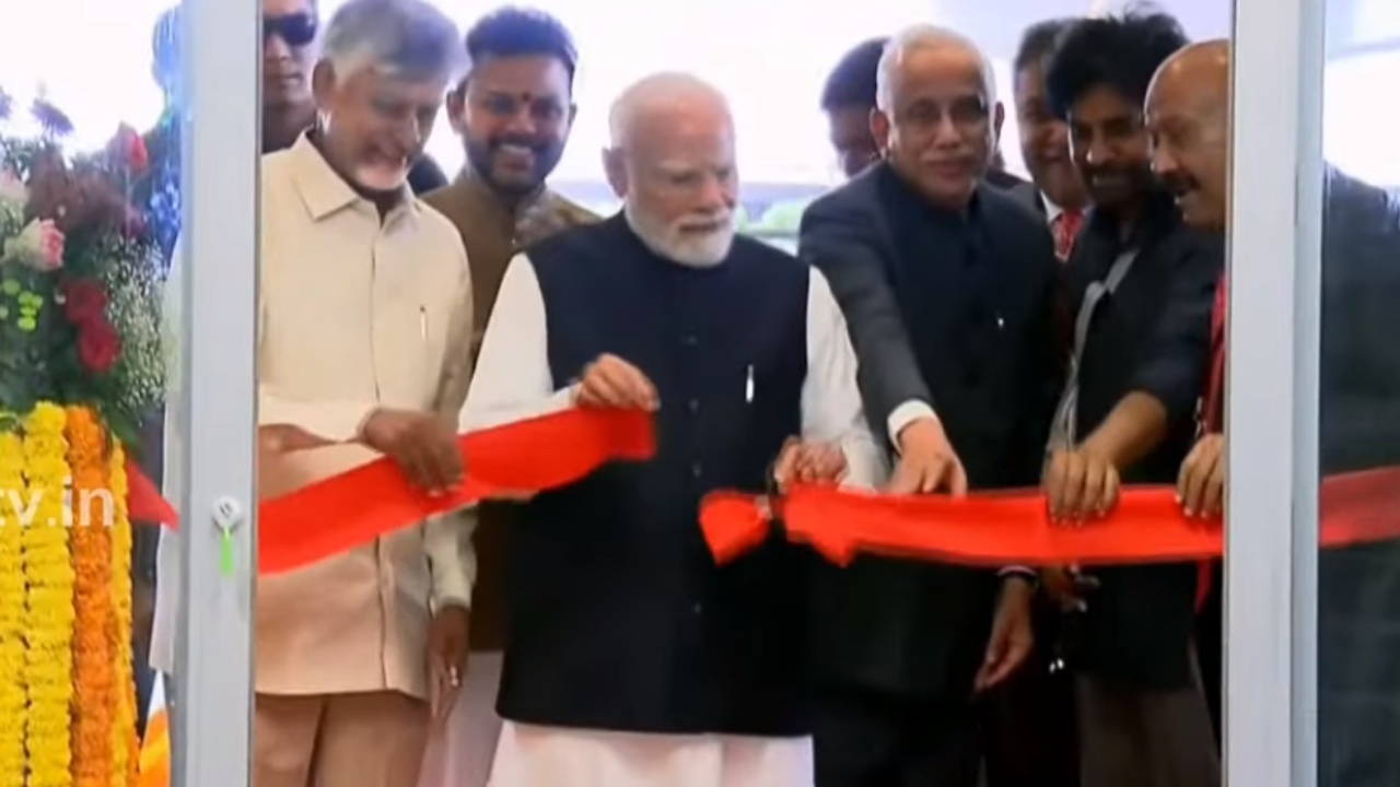 Bhogapuram International Airport : భోగాపురం విమానాశ్రయ టెర్మినల్‌ భవనాన్ని ప్రారంభించిన ప్రధాని మోదీ