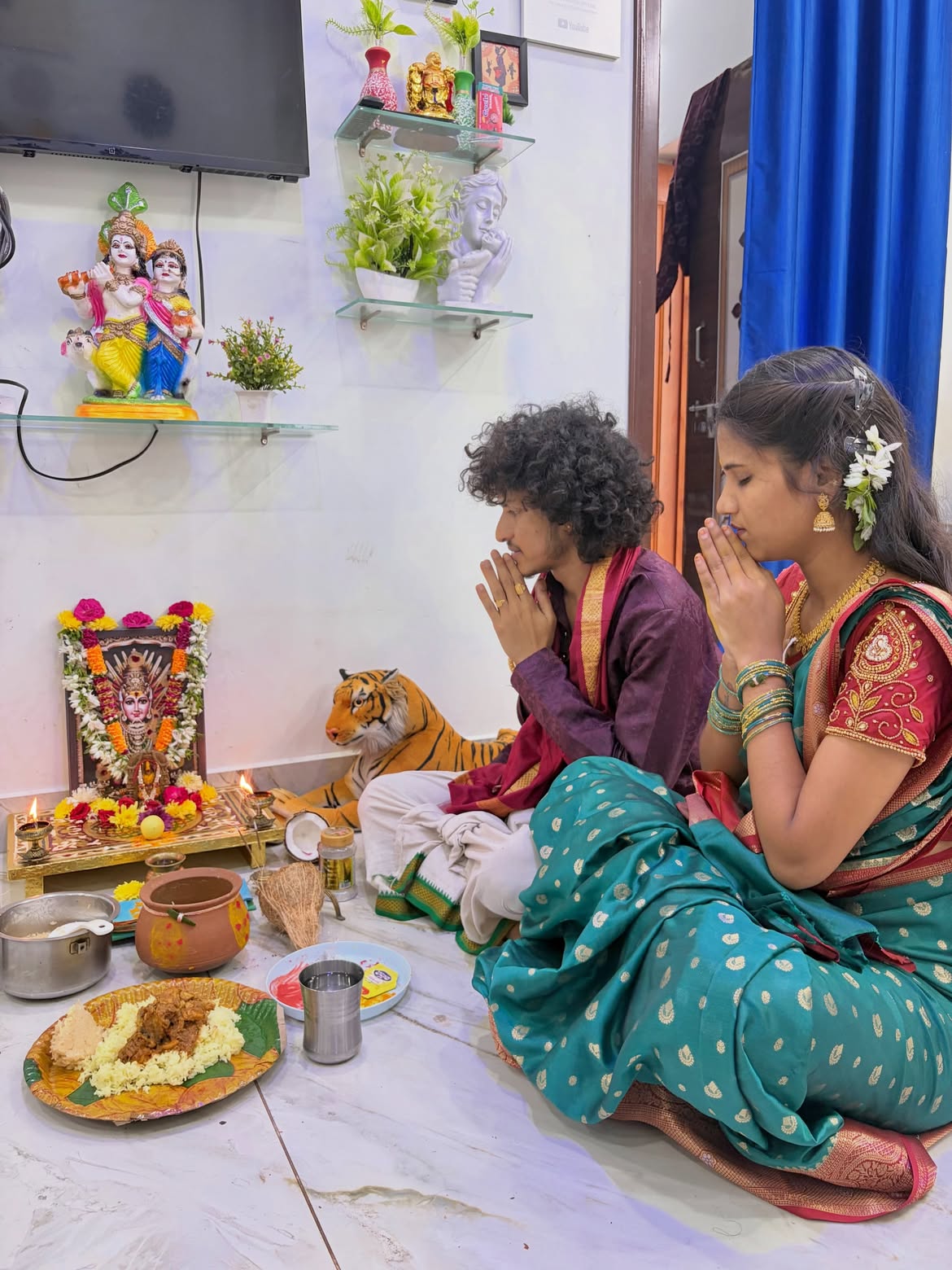 Patas Praveen Kadem vamshitha Bonalu Special Photos