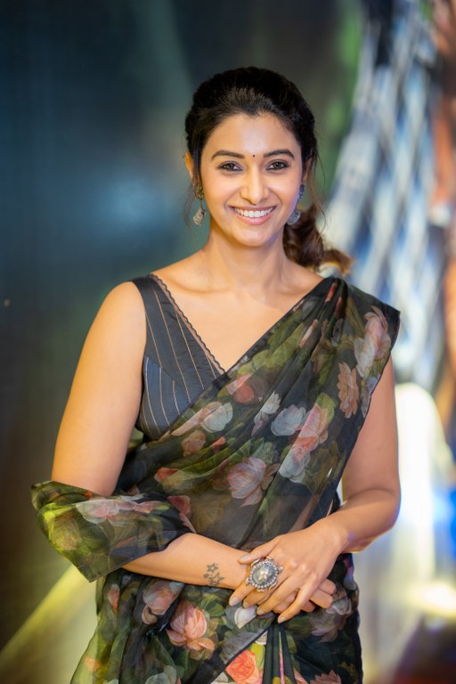 Priya Bhavani Shankar Simple Looks in Saree From Irumudi Pre Release Event
