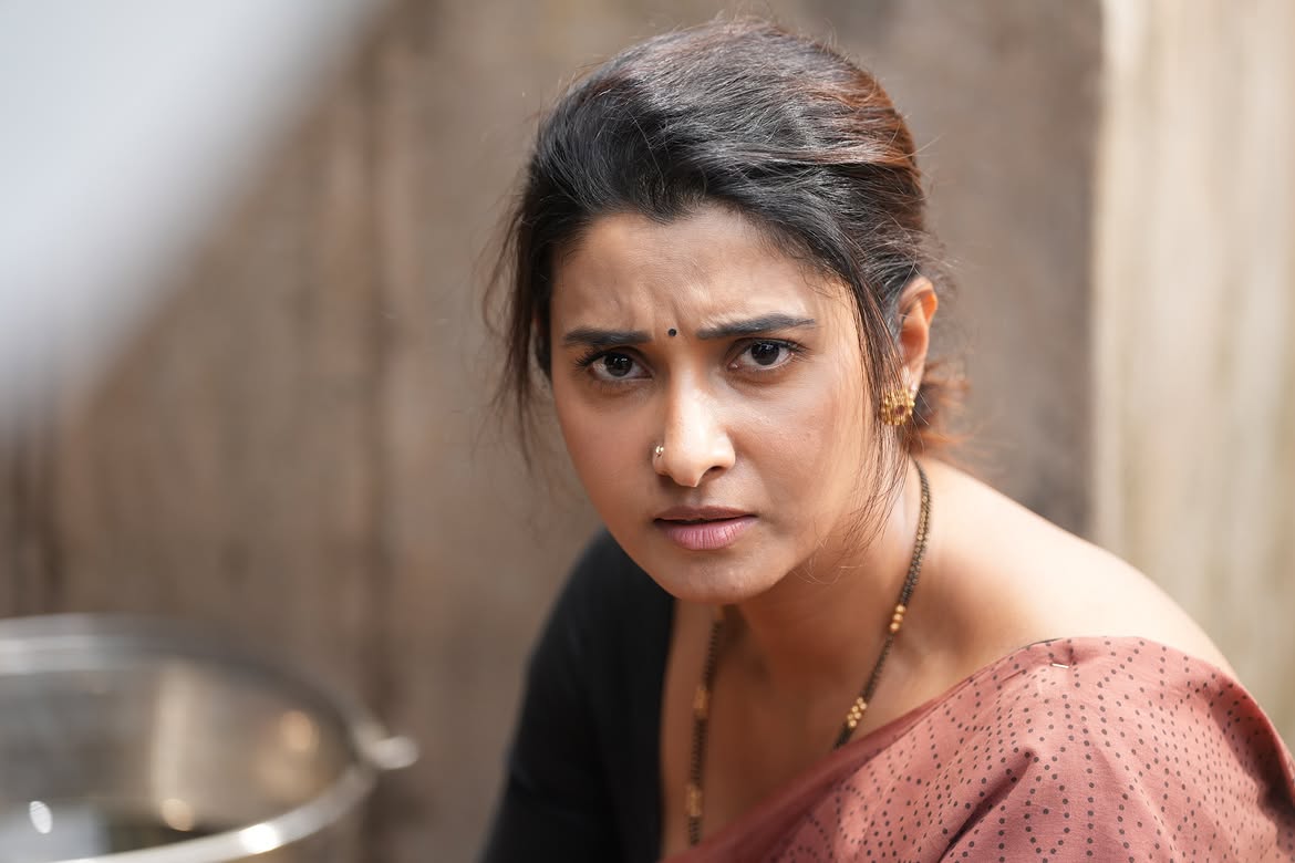 Priya Bhavani Shankar Shares Irumudi Working Stills