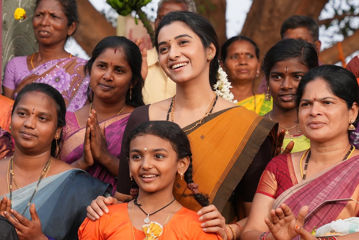 Priya Bhavani Shankar Shares Irumudi Working Stills