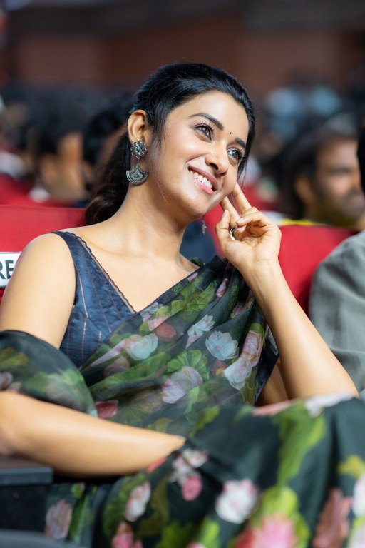 Priya Bhavani Shankar Simple Looks in Saree From Irumudi Pre Release Event