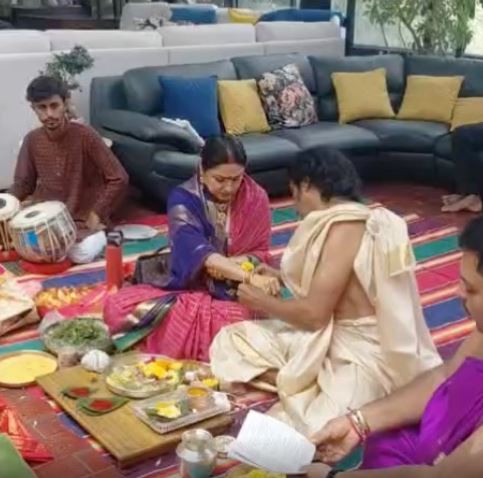 Priyanka Upendra Celebrates Varalakshmi Vratham with her Family