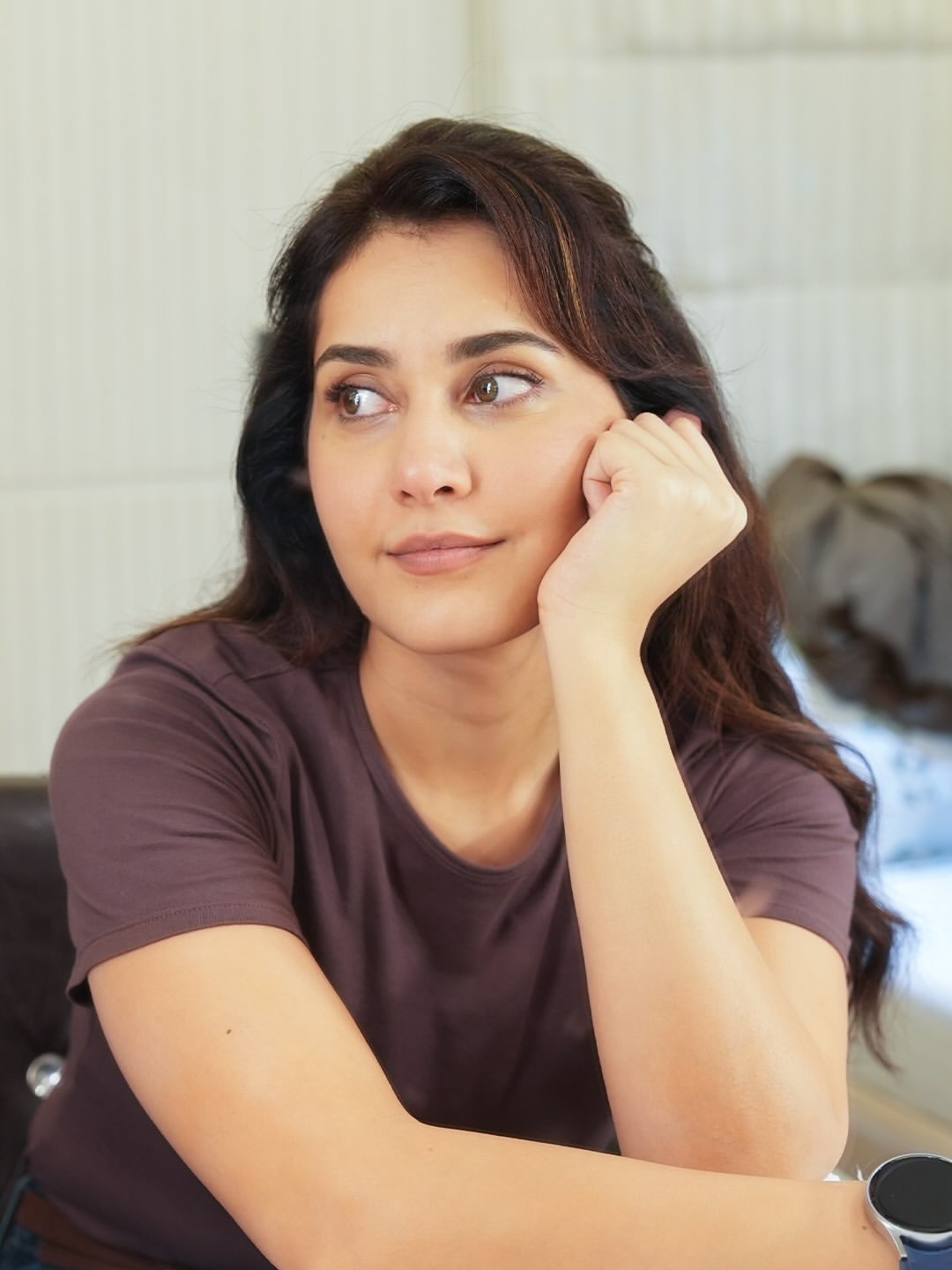 Raashii Khanna Cute Photos from Movie Shoot