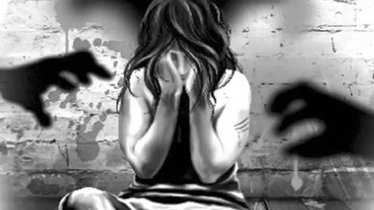 Raipur Minor Girl: కన్న కూతురిపై తండ్రి అత్యాచారం.. గర్భందాల్చిన పాప.. రాయ్‌పూర్ ఆస్పత్రిలో అమానుషం