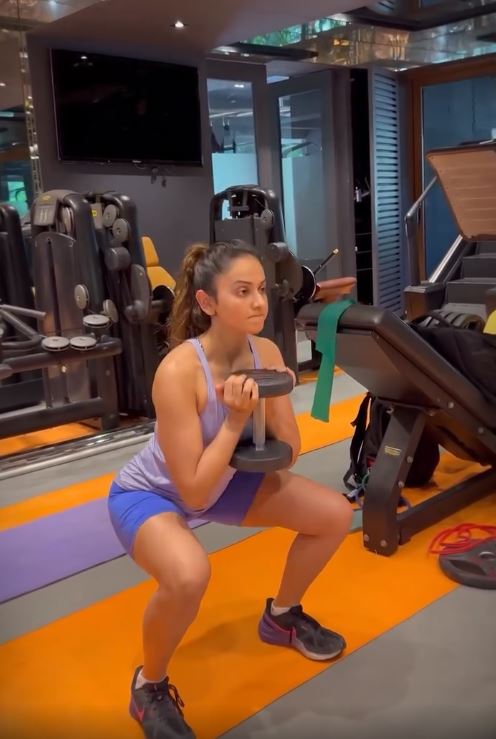Rakul Preet Singh Hard Working in Gym