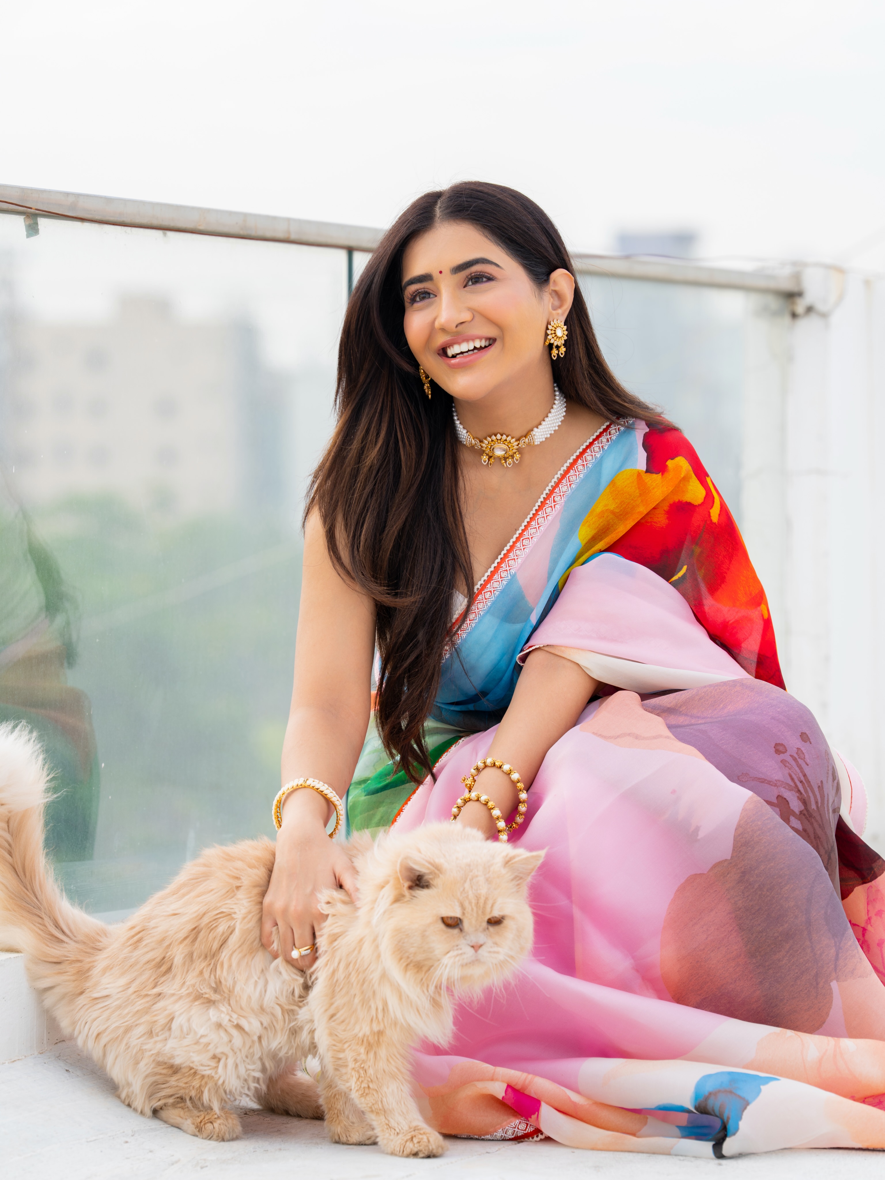Rashi Singh Stunning Looks in Colorful Saree
