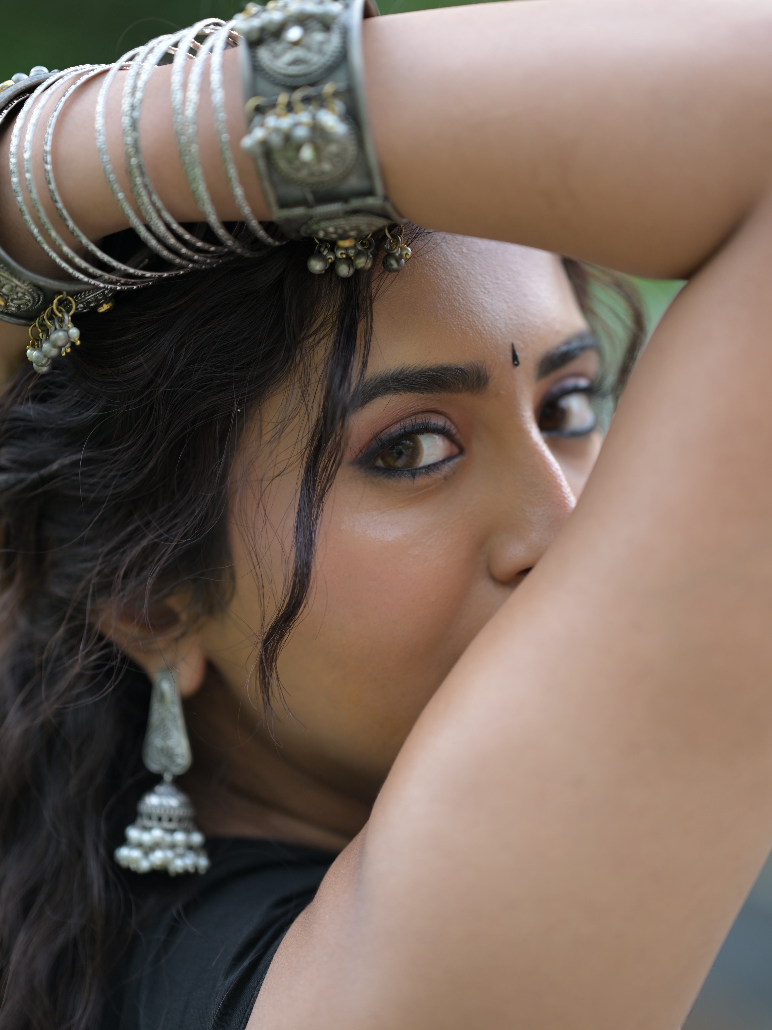 Rashi Singh Stunning Looks in Black Saree