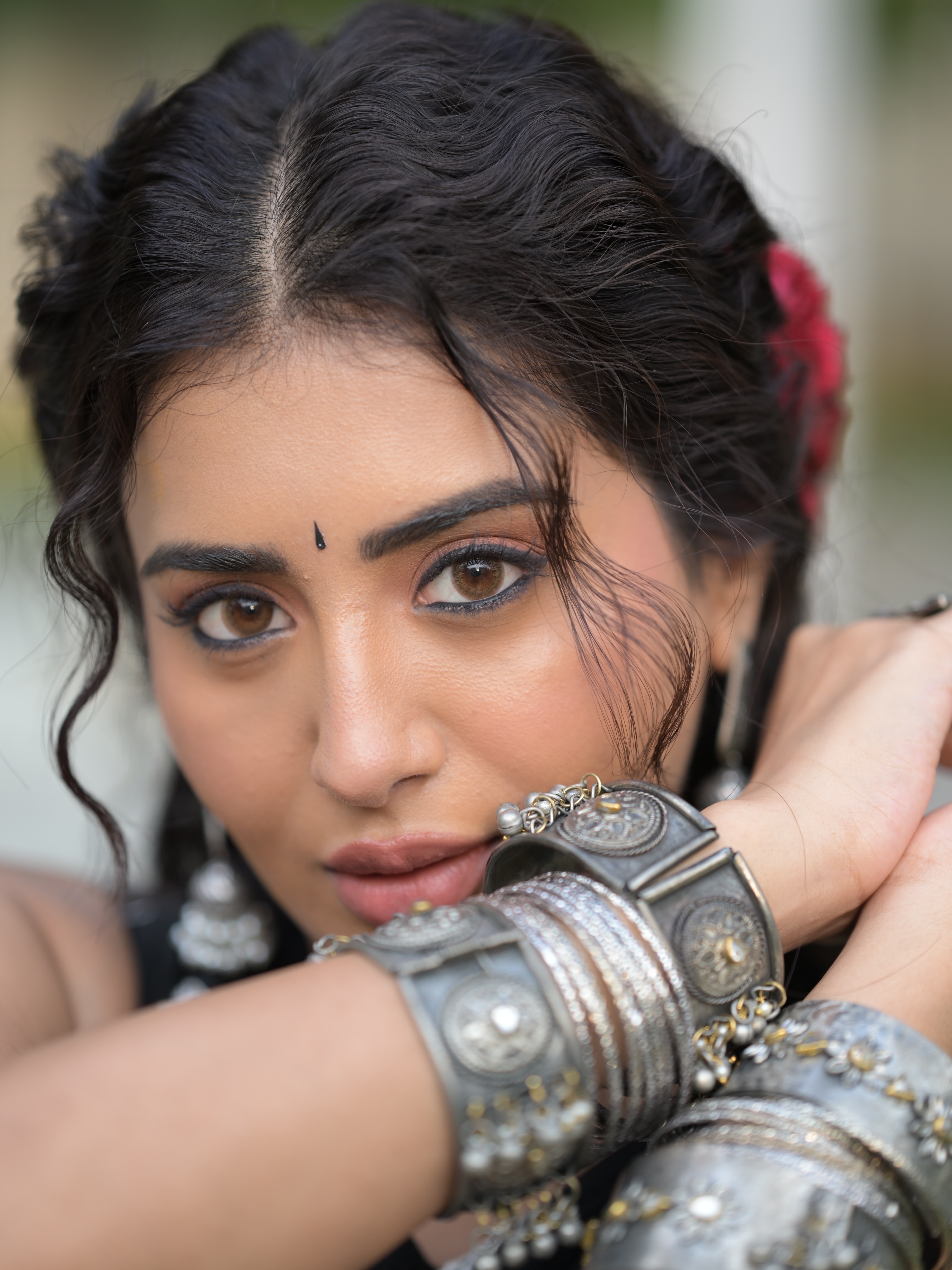 Rashi Singh Stunning Looks in Black Saree