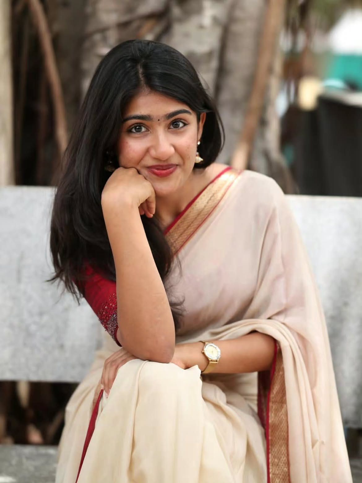 Malayali Actress Riya Shibu Shares Onam Special Saree Photos
