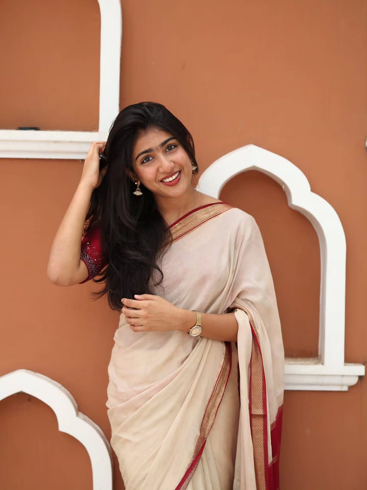 Malayali Actress Riya Shibu Shares Onam Special Saree Photos