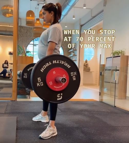 Samantha Exercise with Baby Bump Photos goes Viral