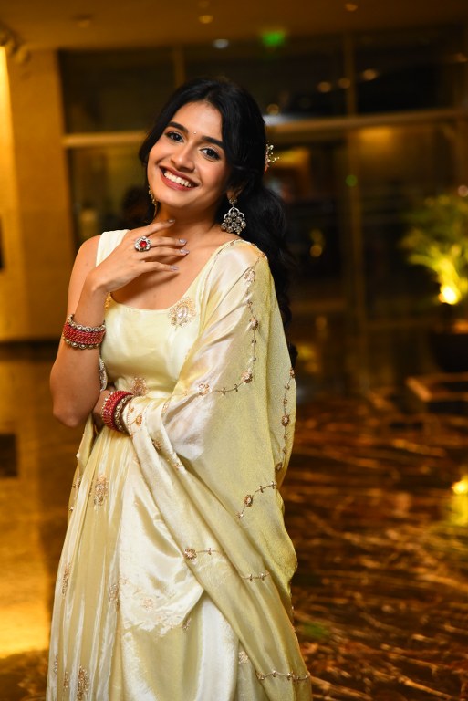 Samyuktha Viswanathan Shines in Im Game Pre Release Event
