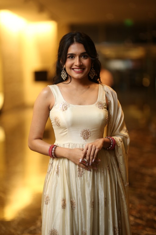 Samyuktha Viswanathan Shines in Im Game Pre Release Event