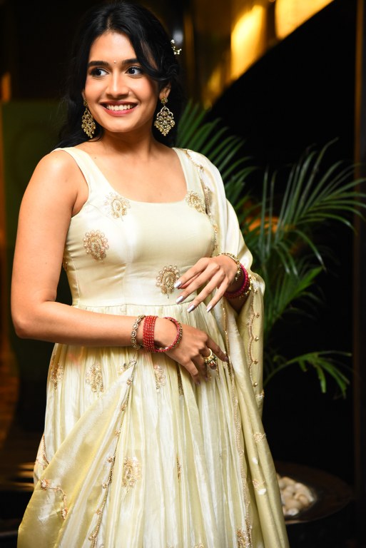 Samyuktha Viswanathan Shines in Im Game Pre Release Event