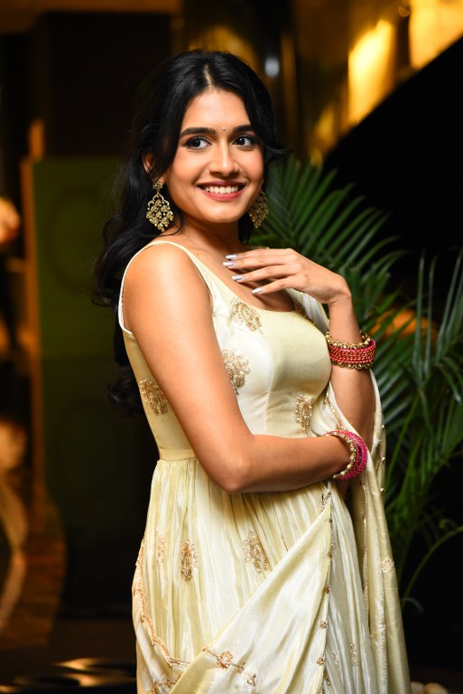 Samyuktha Viswanathan Shines in Im Game Pre Release Event