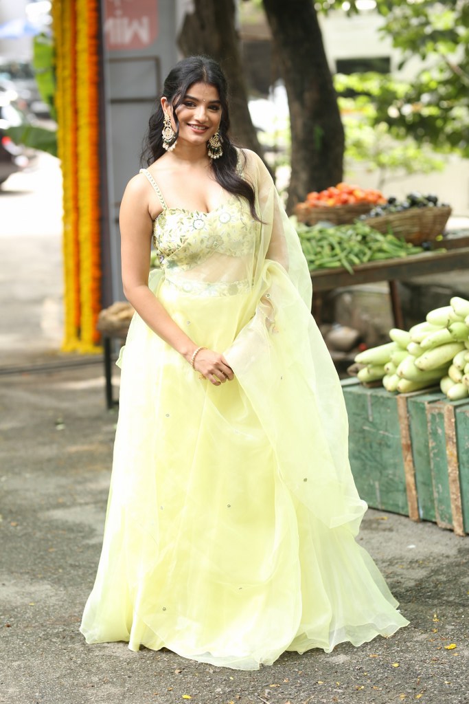 Satwika Cute Looks in Veta Movie Opening