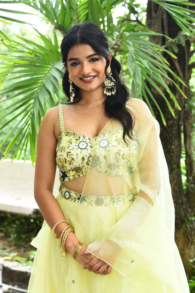 Satwika Cute Looks in Veta Movie Opening