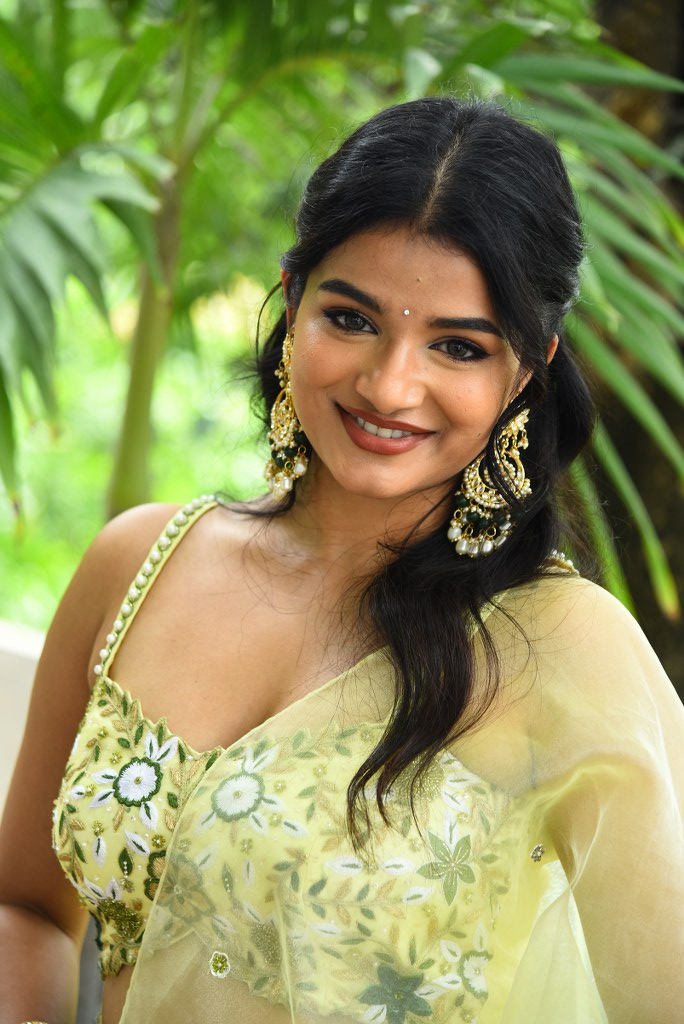 Satwika Cute Looks in Veta Movie Opening