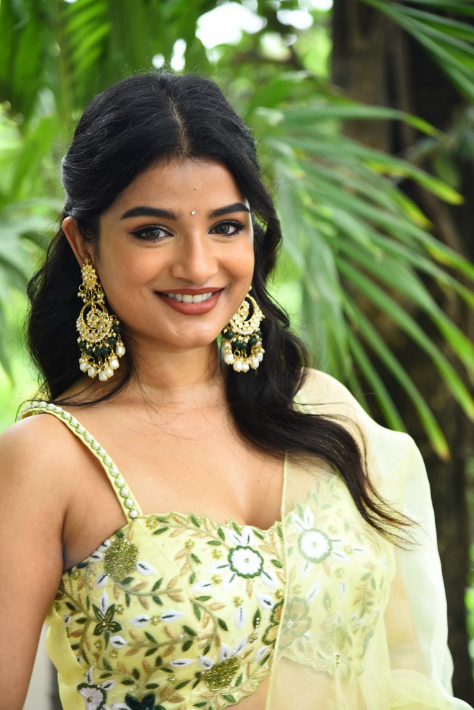 Satwika Cute Looks in Veta Movie Opening