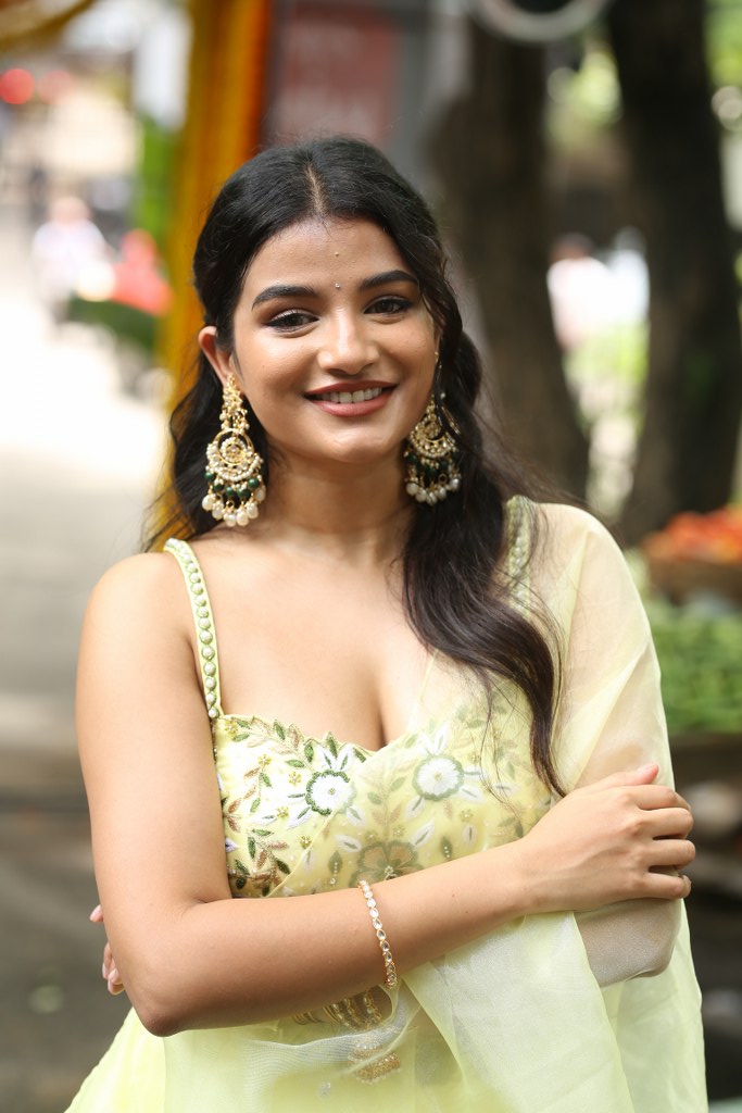 Satwika Cute Looks in Veta Movie Opening