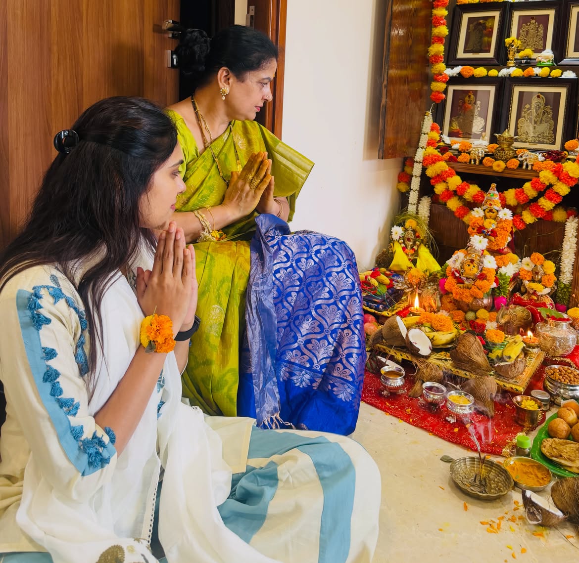 Jabardasth Satya Sri Celebrates Varalakshmi Vratham With Mother