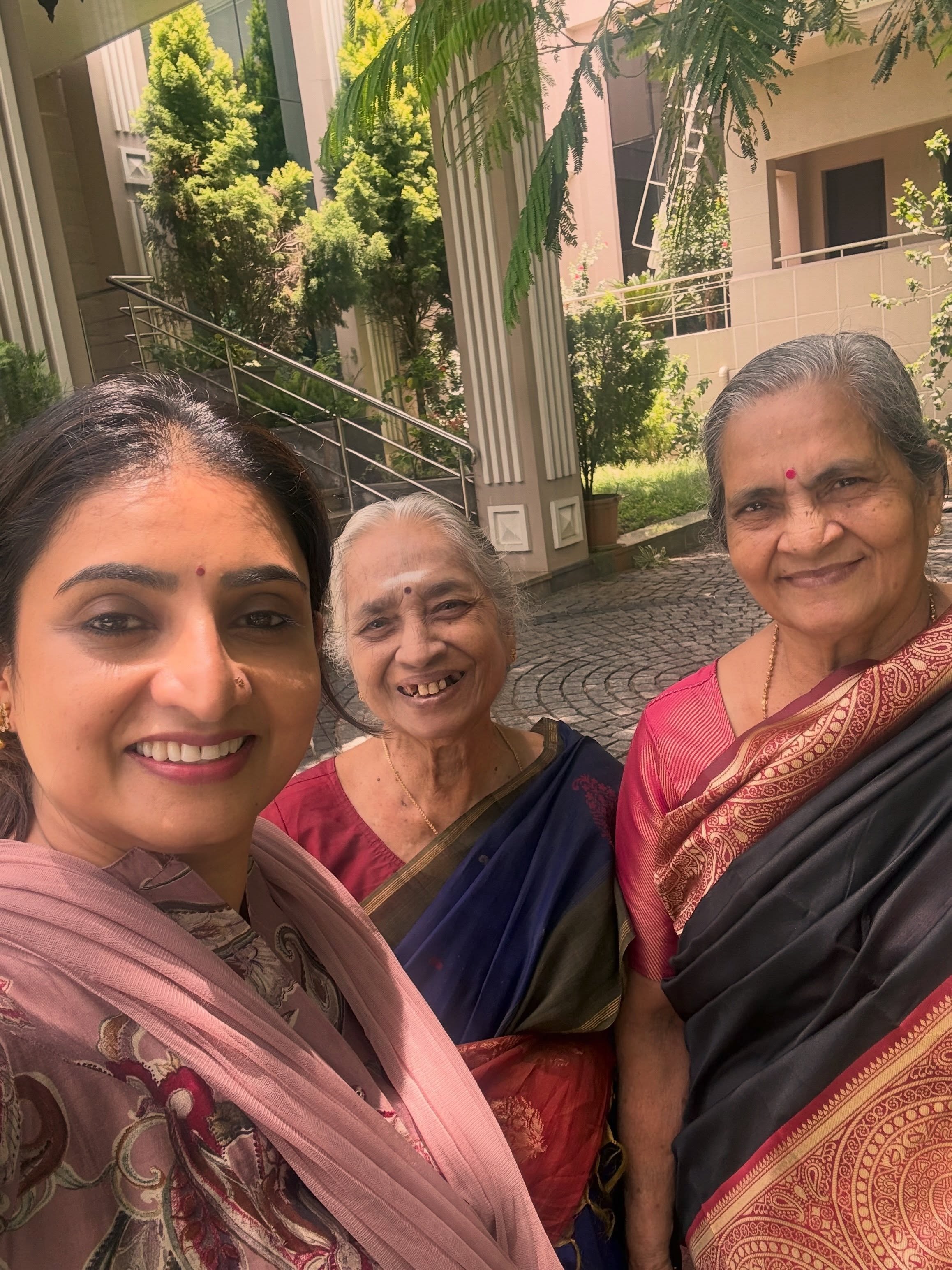 Serial Actress Sujitha visits Tirumala (1)