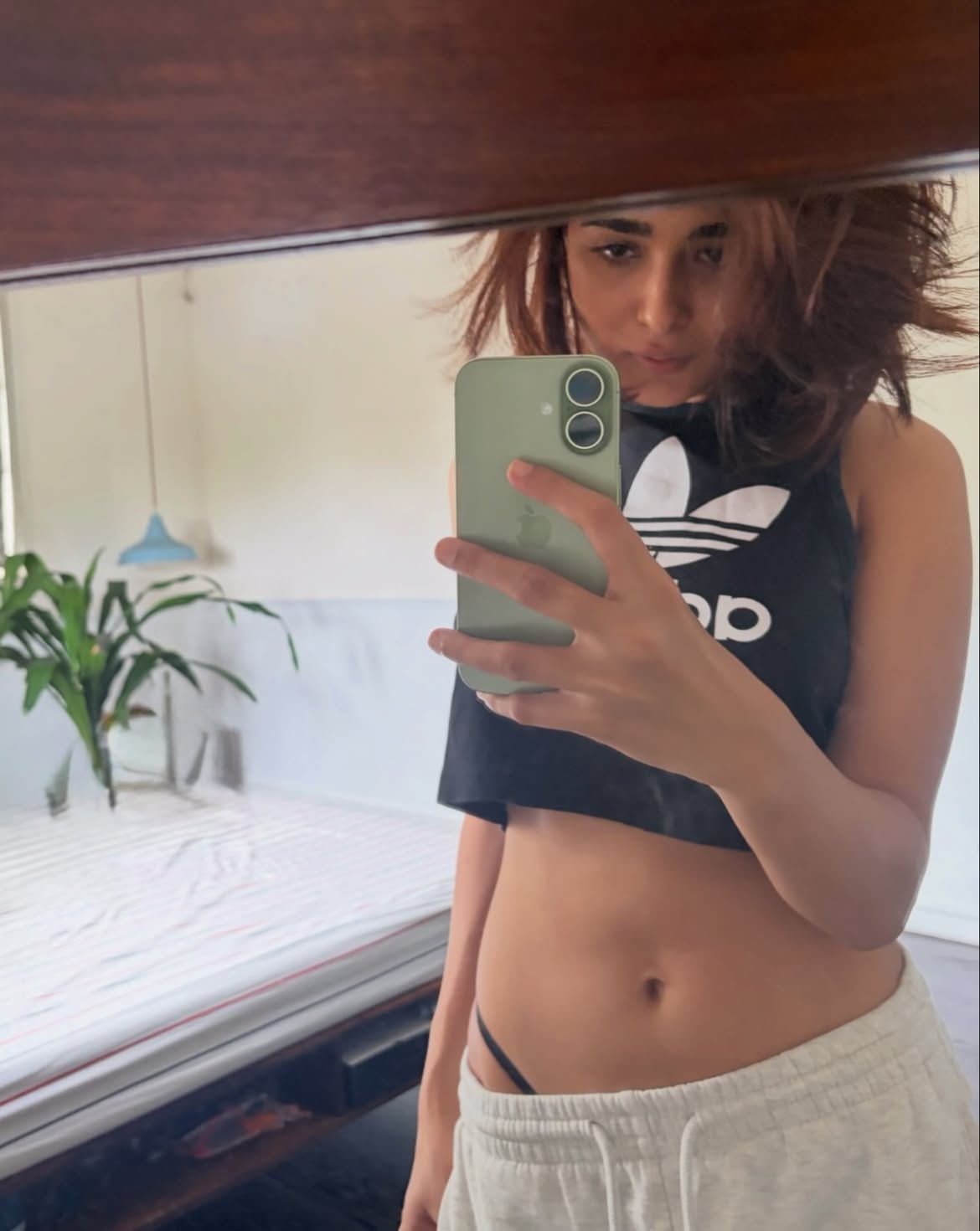 Shalini Pandey Shares Sizzling Selfies